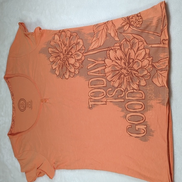 Life Is Good Henley style tshirt M NWOT - Picture 2 of 4
